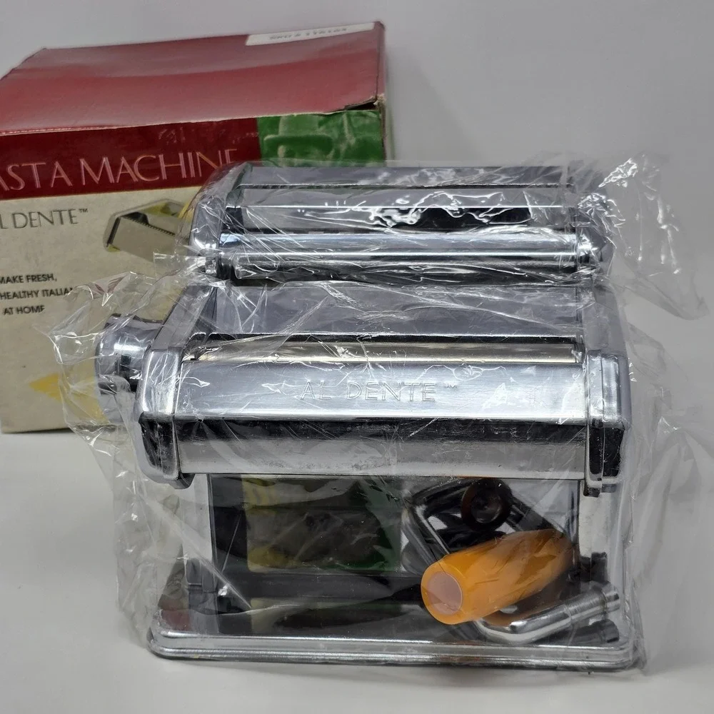 VillaWare Al Dente Pasta Machine With Ravioli Attachment Set Chrome Steel Silver